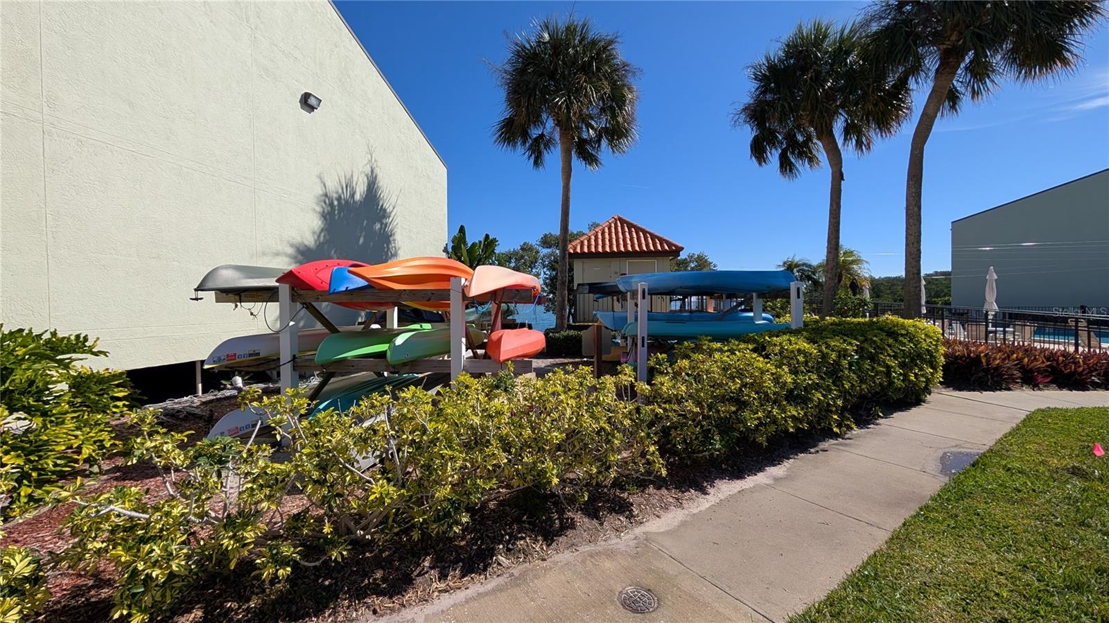 Image 42 of 65 For 1515 Pinellas Bayway S 46