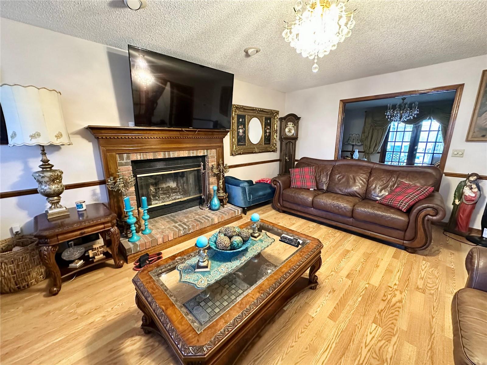 Image 14 of 37 For 8834 Whispering Oaks Trail