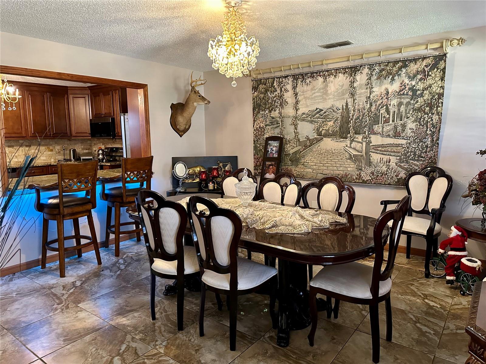 Image 18 of 37 For 8834 Whispering Oaks Trail