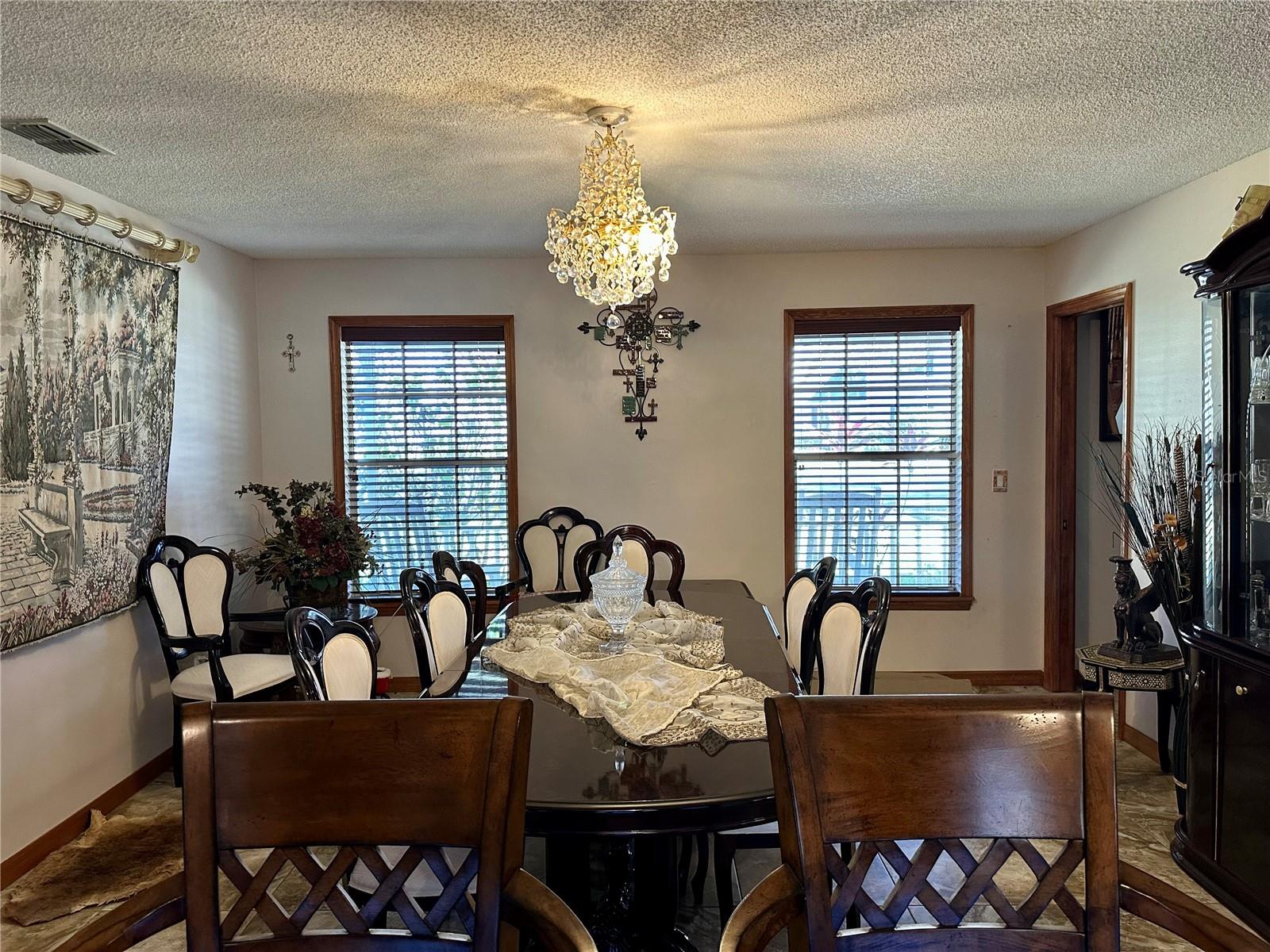 Image 19 of 37 For 8834 Whispering Oaks Trail