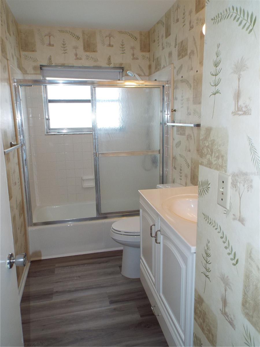 Image 13 of 29 For 1556 Council Drive