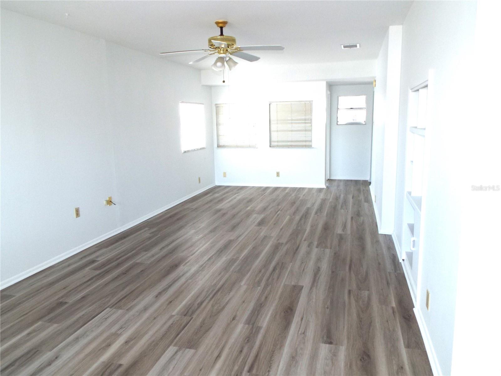 Image 3 of 29 For 1556 Council Drive