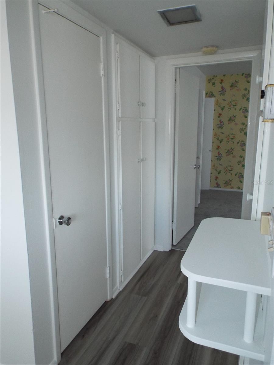 Image 9 of 29 For 1556 Council Drive