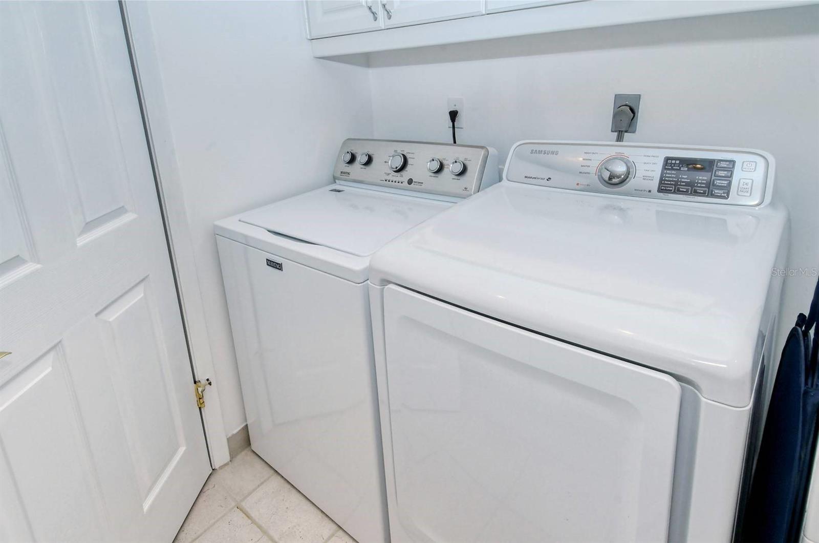 Image 15 of 29 For 6047 Peppertree Way 224