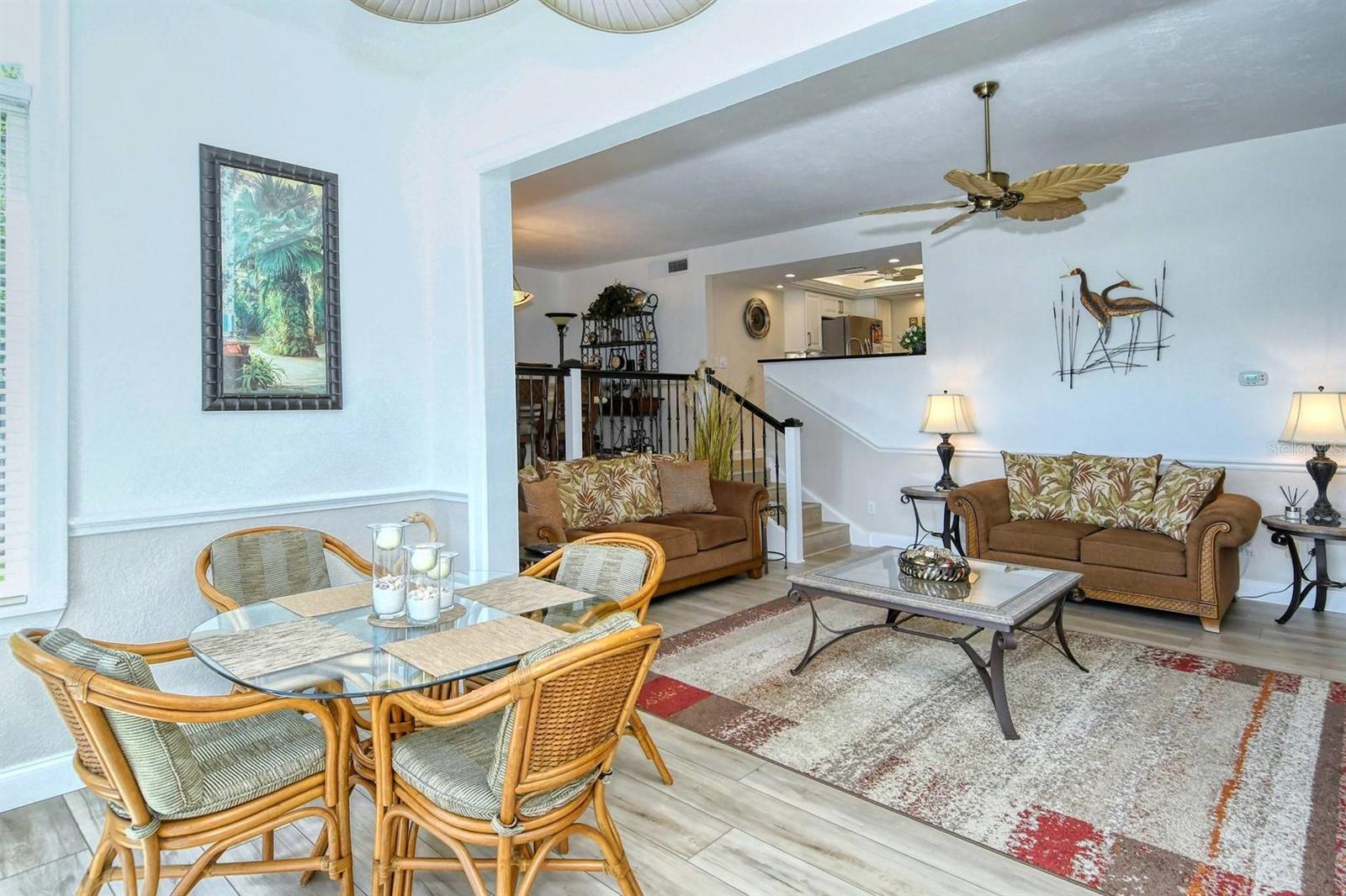 Image 20 of 29 For 6047 Peppertree Way 224