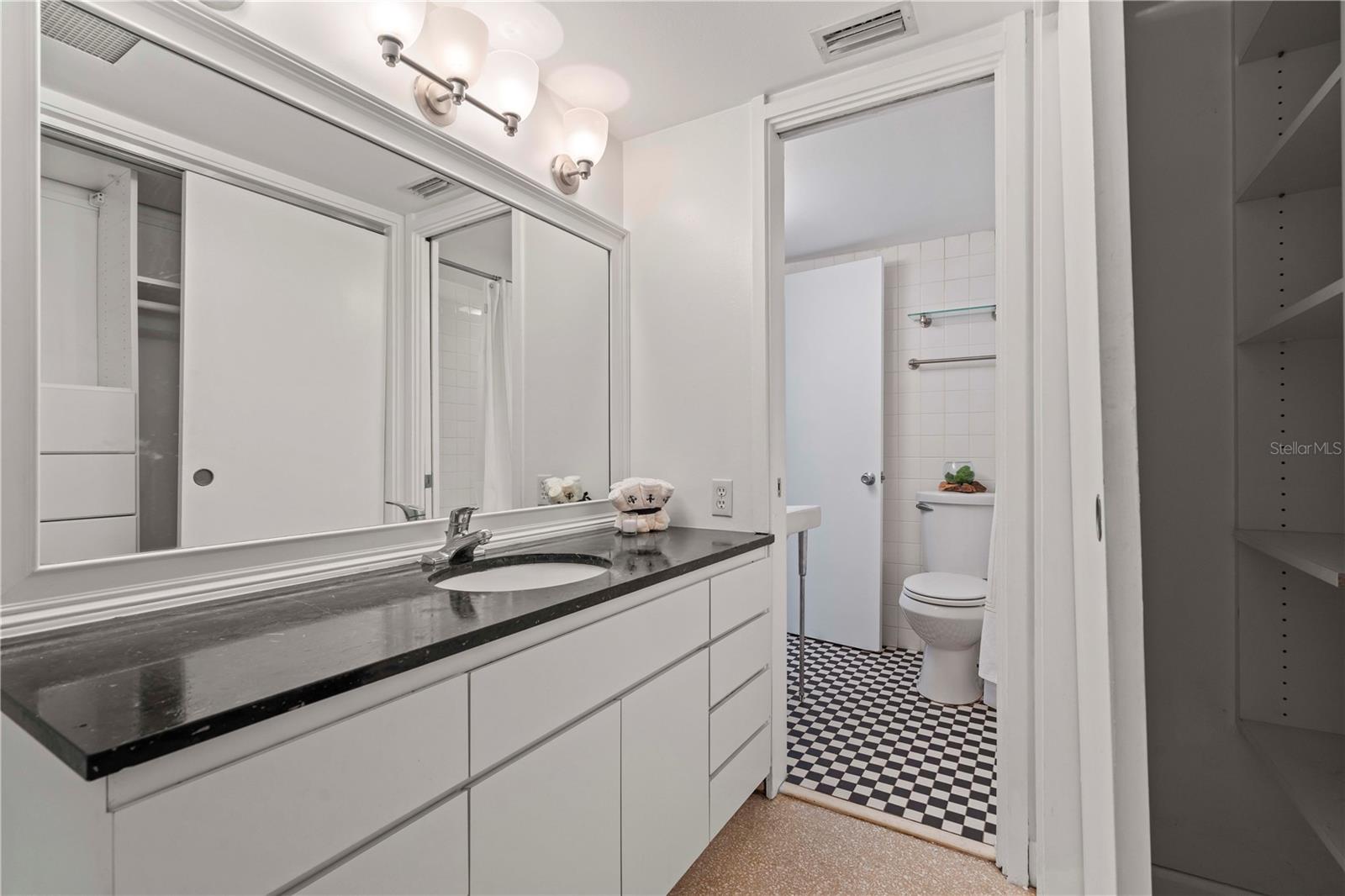 Image 10 of 21 For 3002 Deleon Street