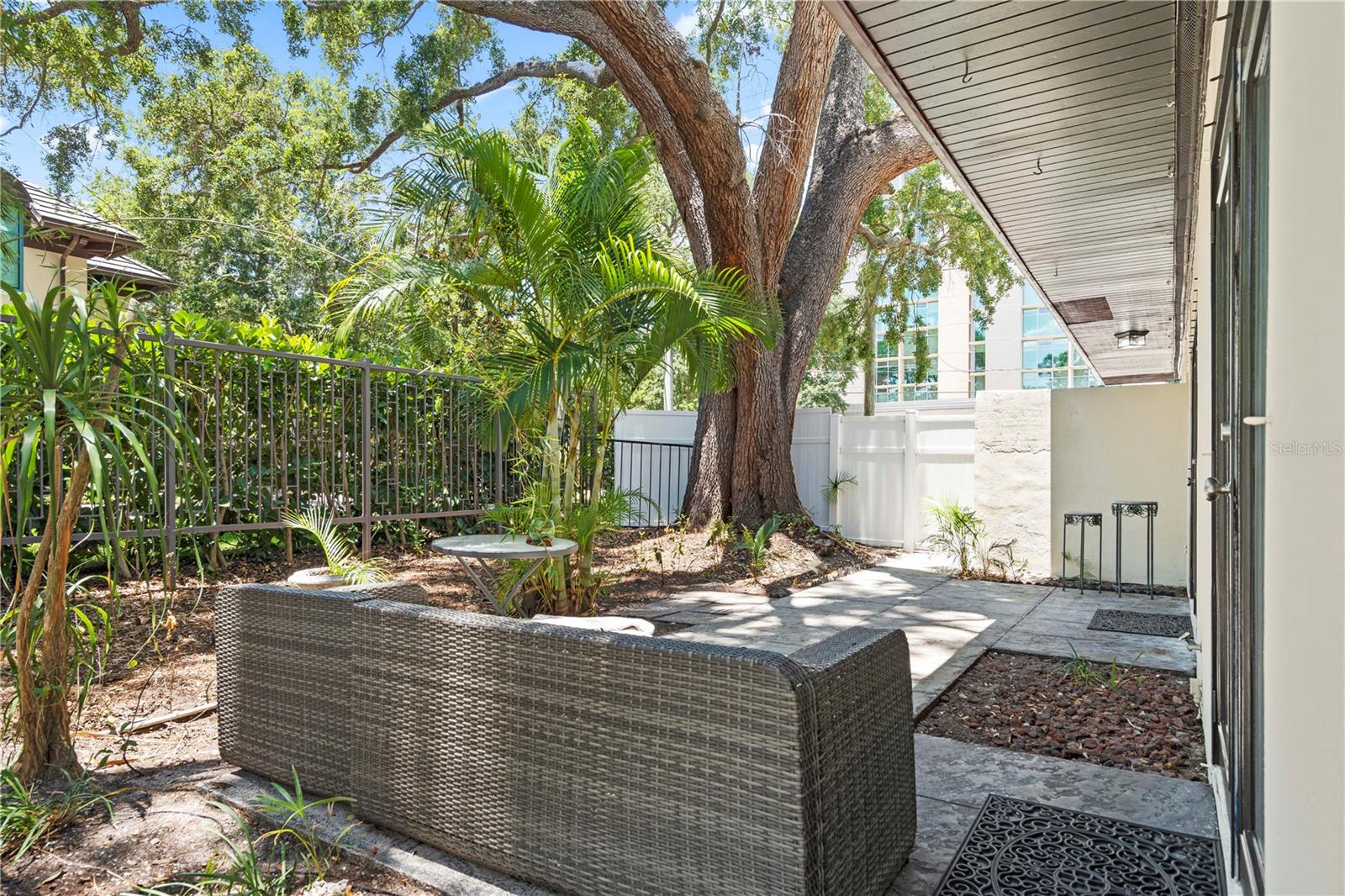 Image 15 of 21 For 3002 Deleon Street