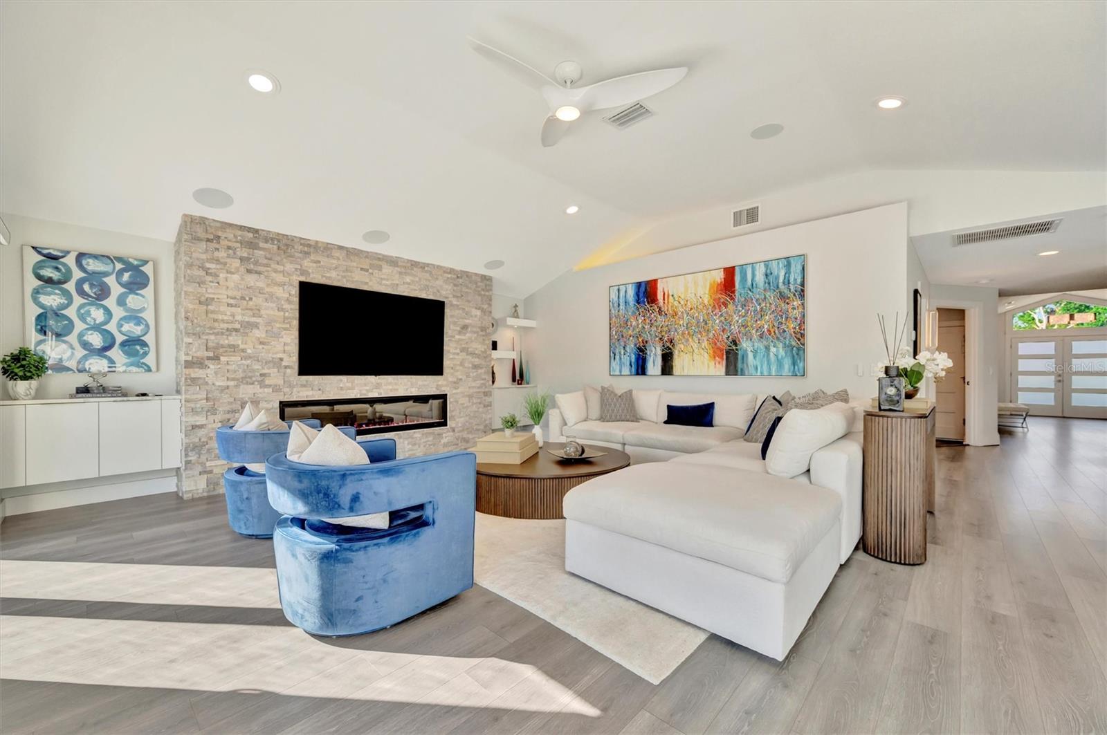 Image 18 of 62 For 1901 Kansas Avenue Ne