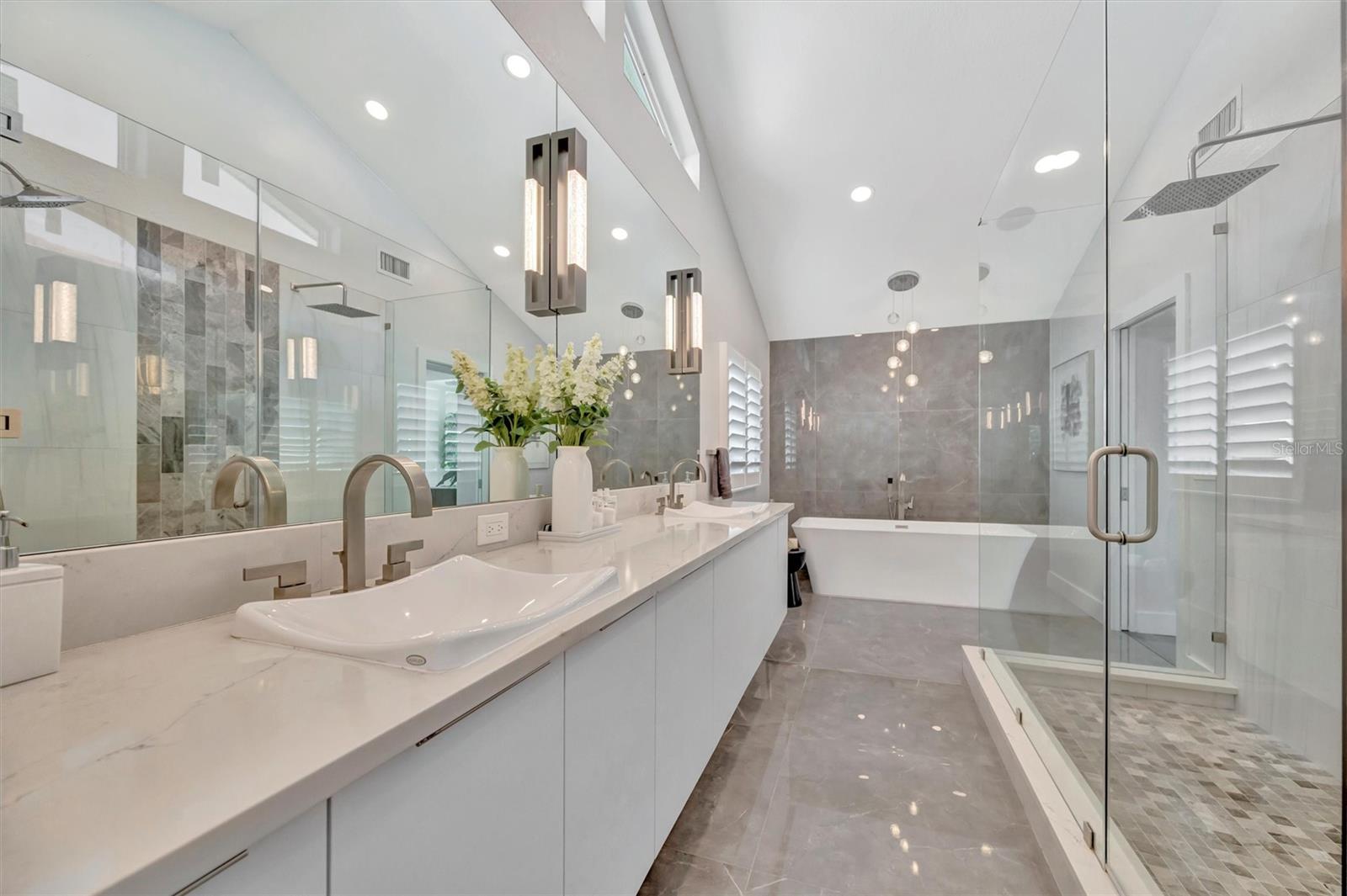 Image 24 of 62 For 1901 Kansas Avenue Ne