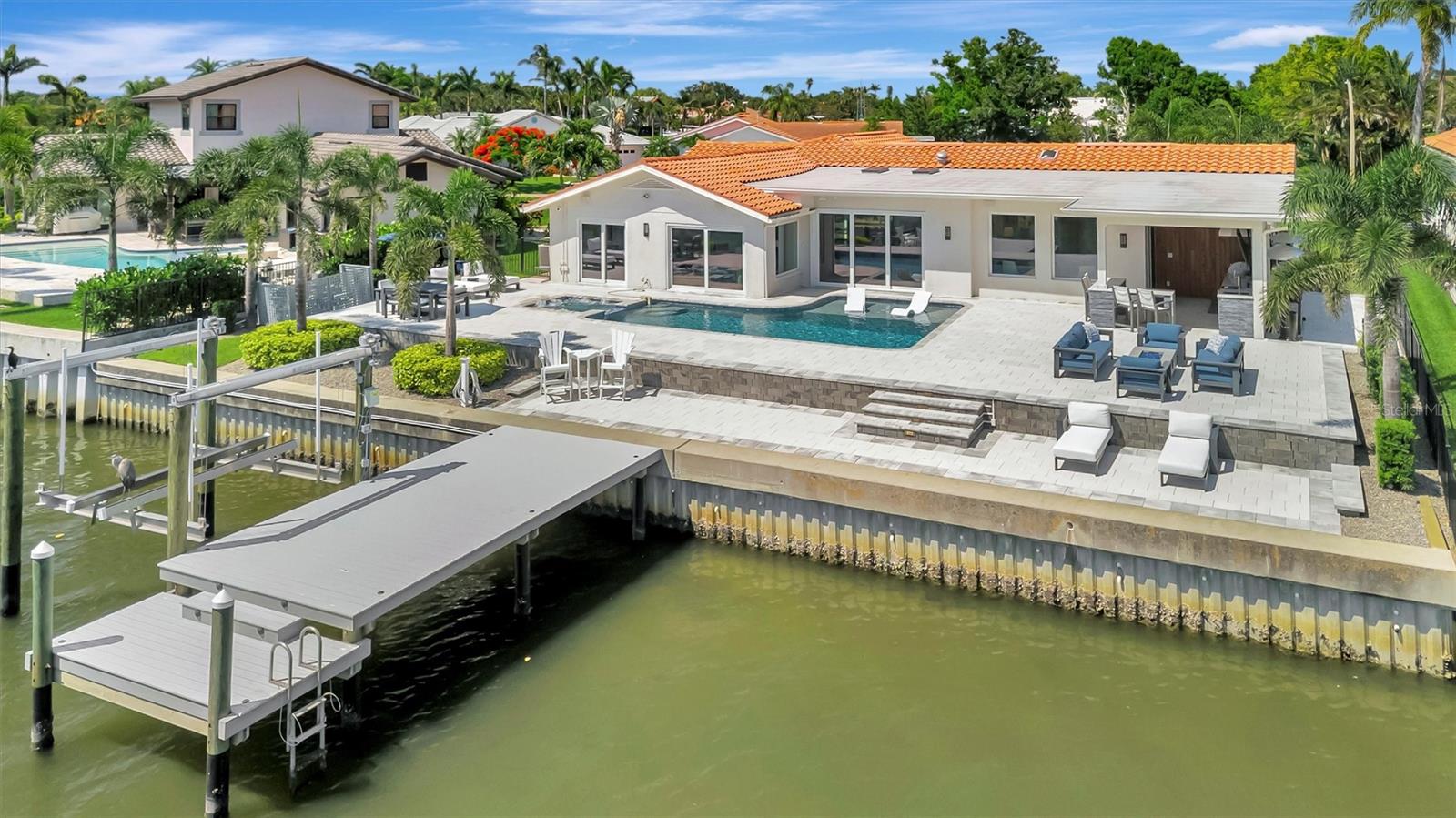 Image 3 of 62 For 1901 Kansas Avenue Ne