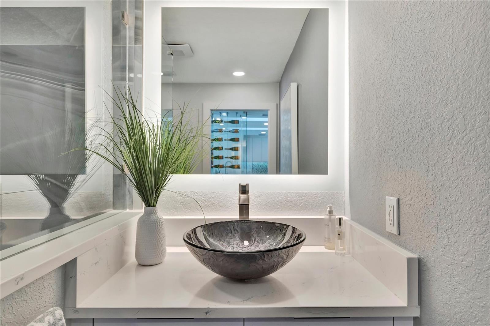 Image 37 of 62 For 1901 Kansas Avenue Ne