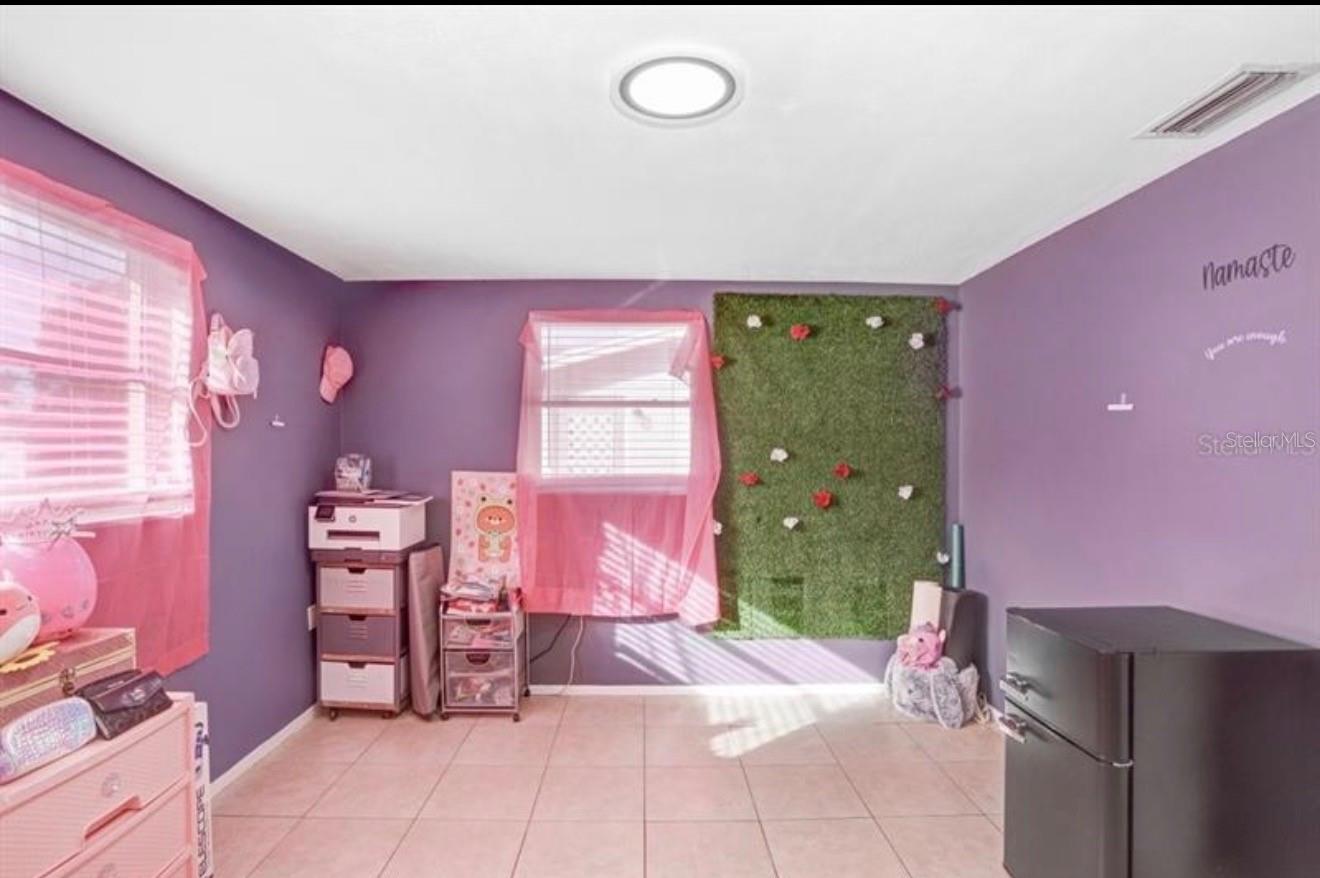 Image 10 of 18 For 9040 Lunar Lane