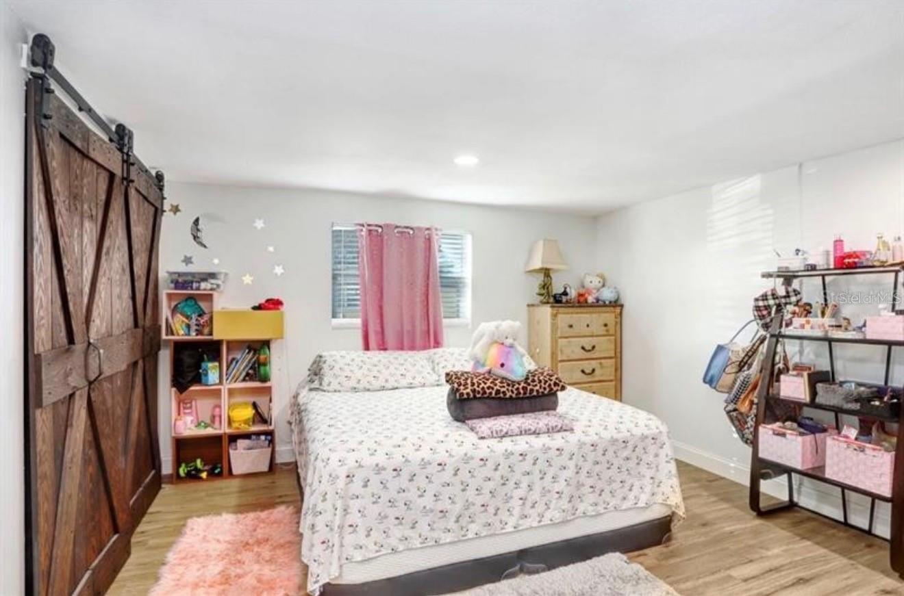 Image 7 of 18 For 9040 Lunar Lane