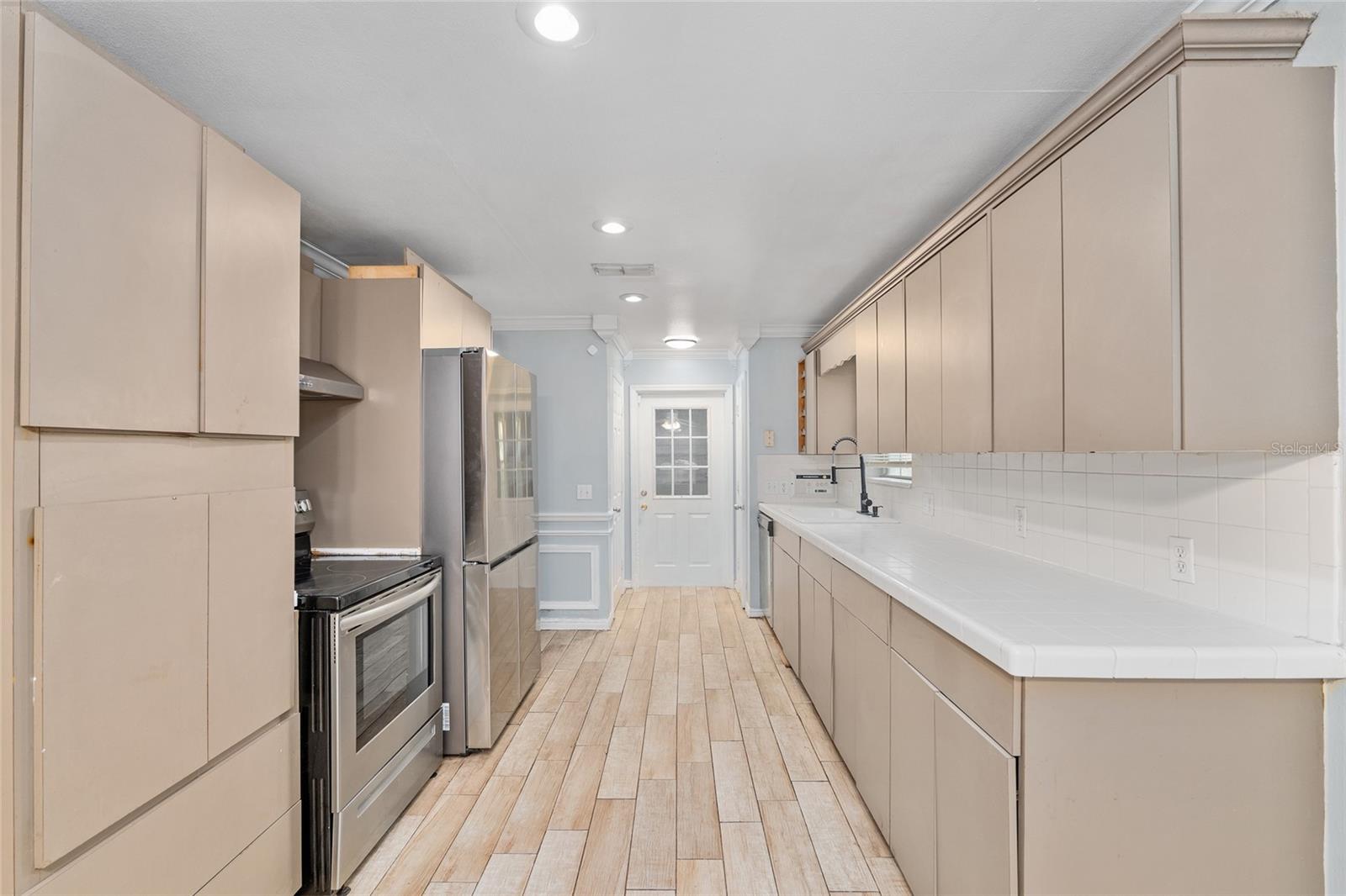 Image 20 of 100 For 9161 34th Place