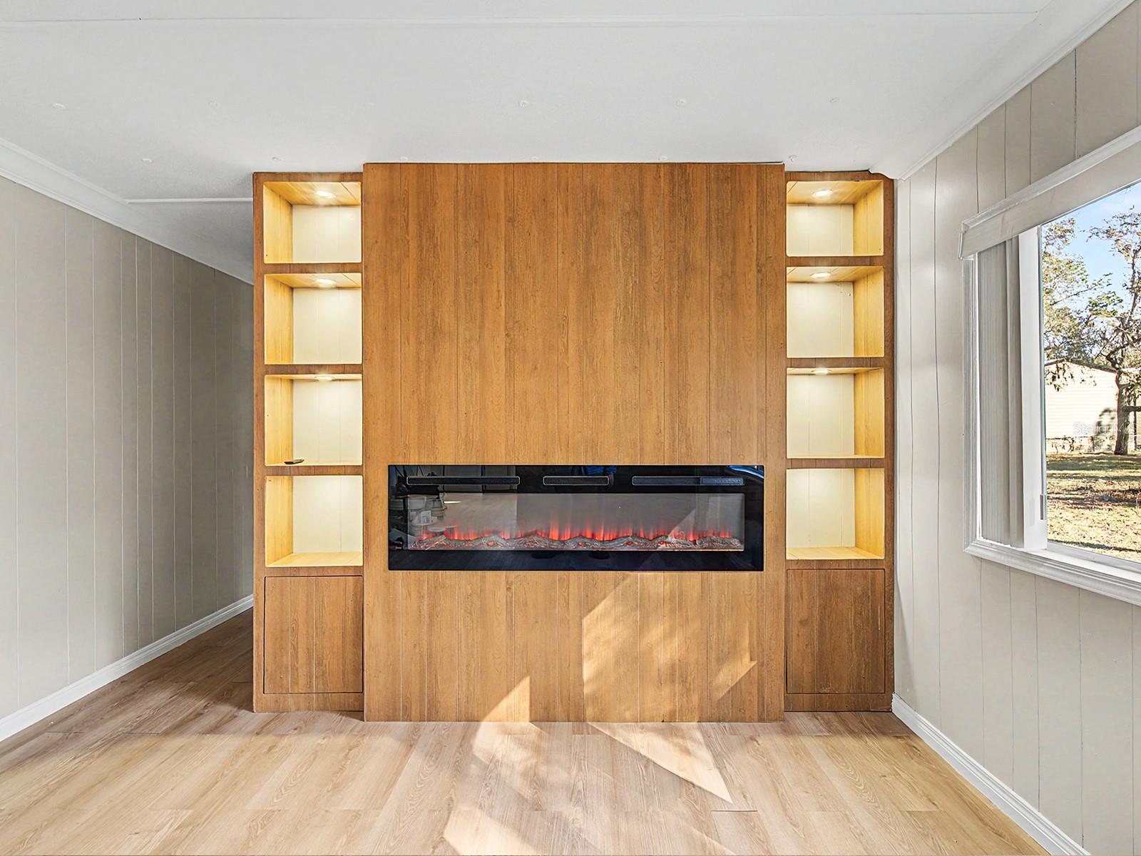 Image 12 of 58 For 18024 Drayton Street