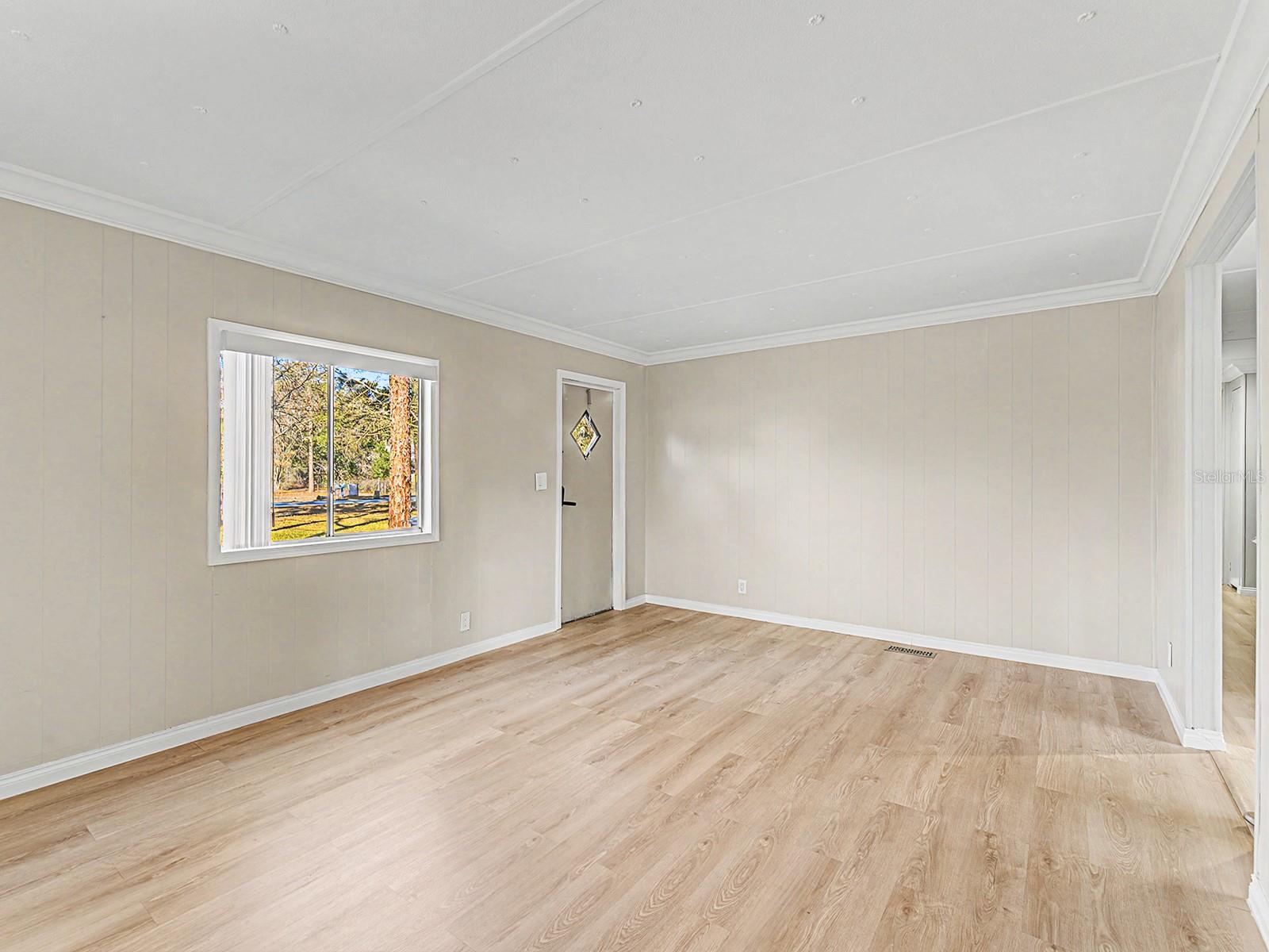 Image 16 of 58 For 18024 Drayton Street