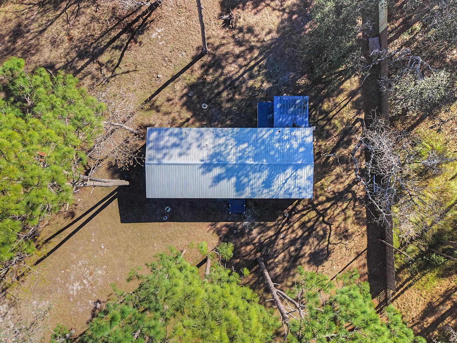 Image 4 of 58 For 18024 Drayton Street