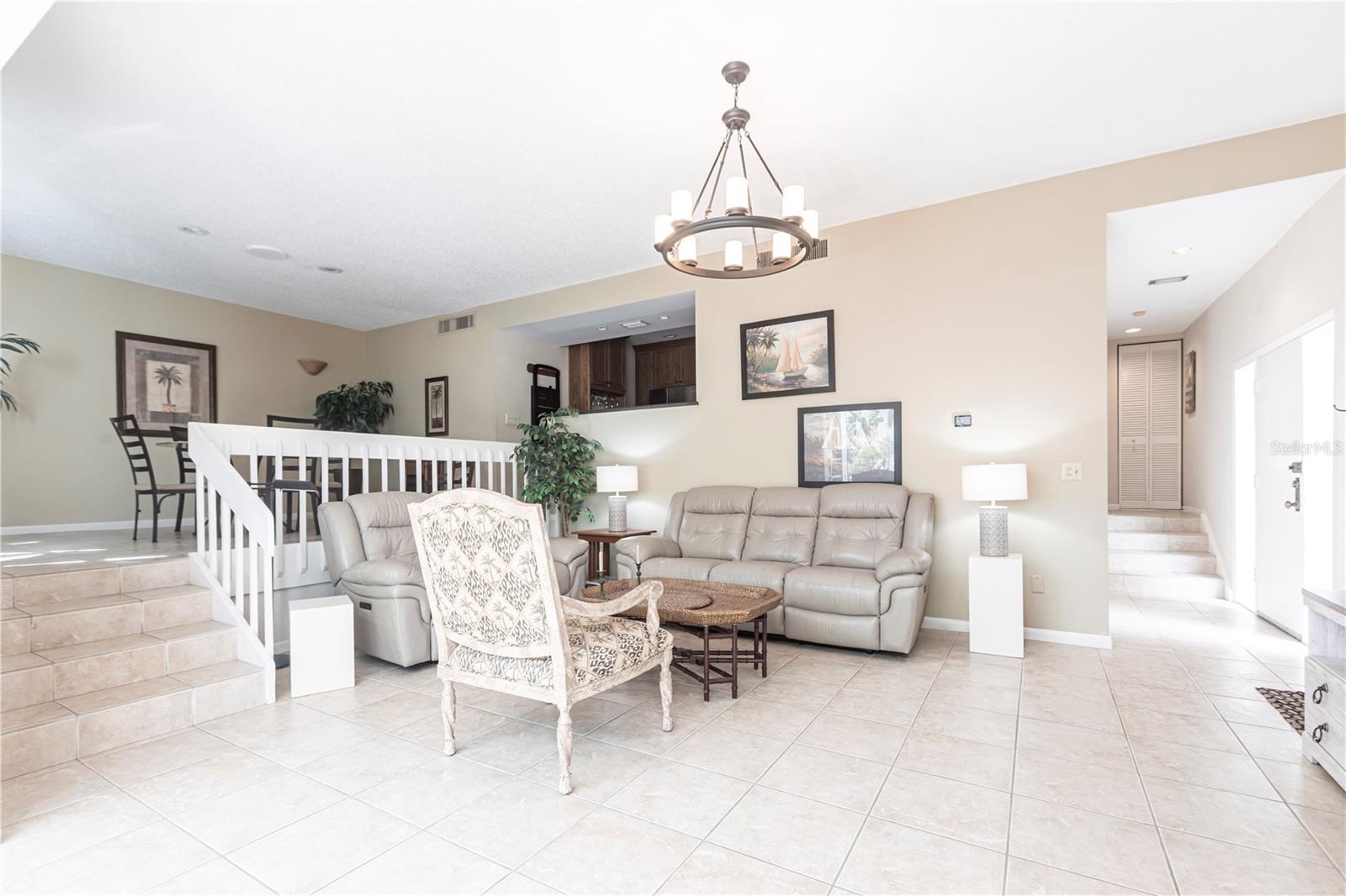 Image 5 of 21 For 6026 Peppertree Way 221a