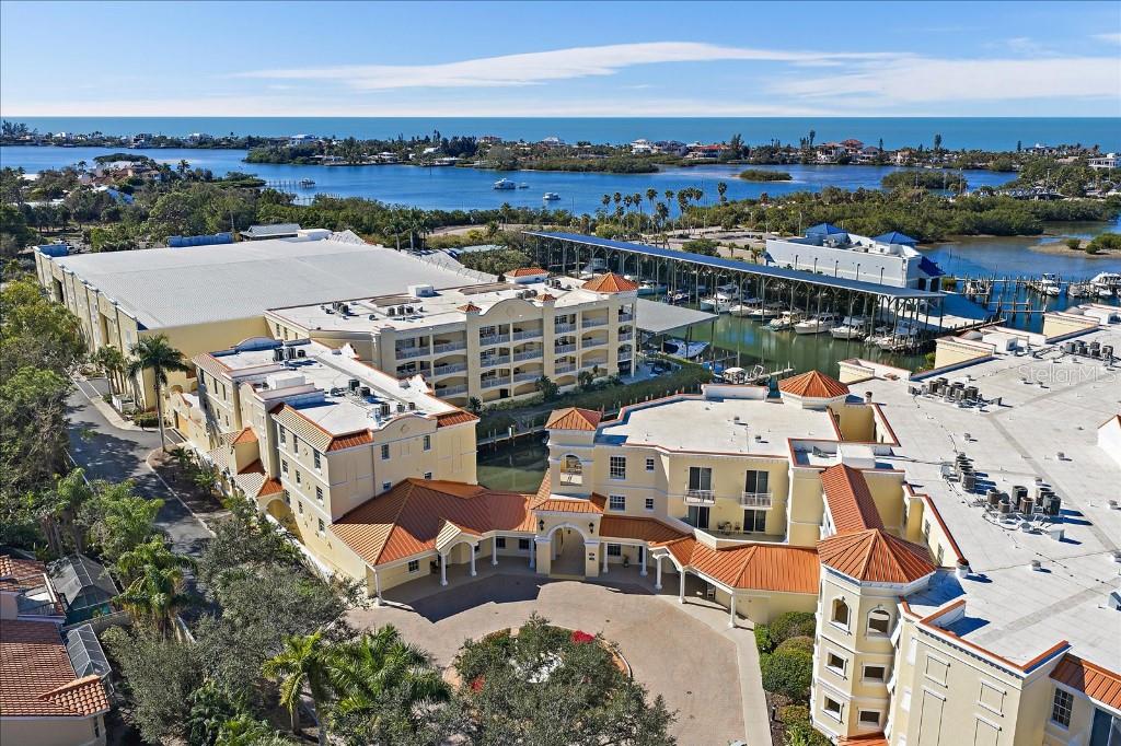 Image 38 of 41 For 14041 Bellagio Way 415