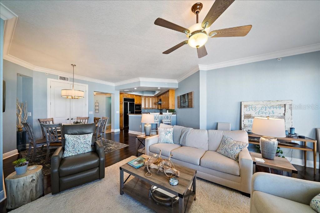 Image 5 of 41 For 14041 Bellagio Way 415