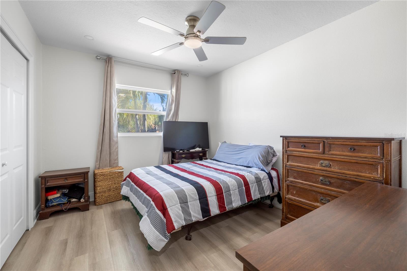 Listing photo id 23 for 7505 Rustic Drive