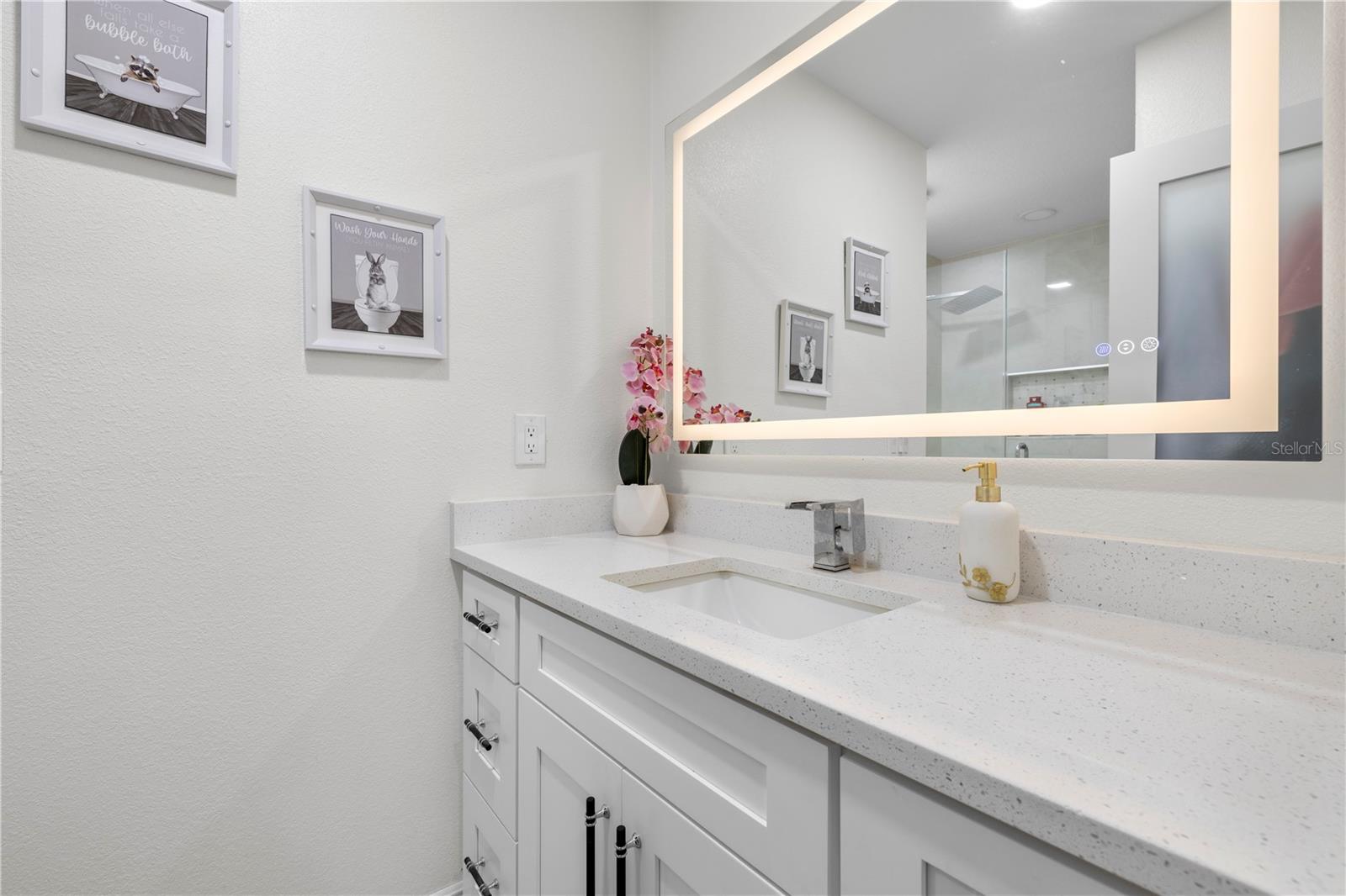 Listing photo id 30 for 7505 Rustic Drive