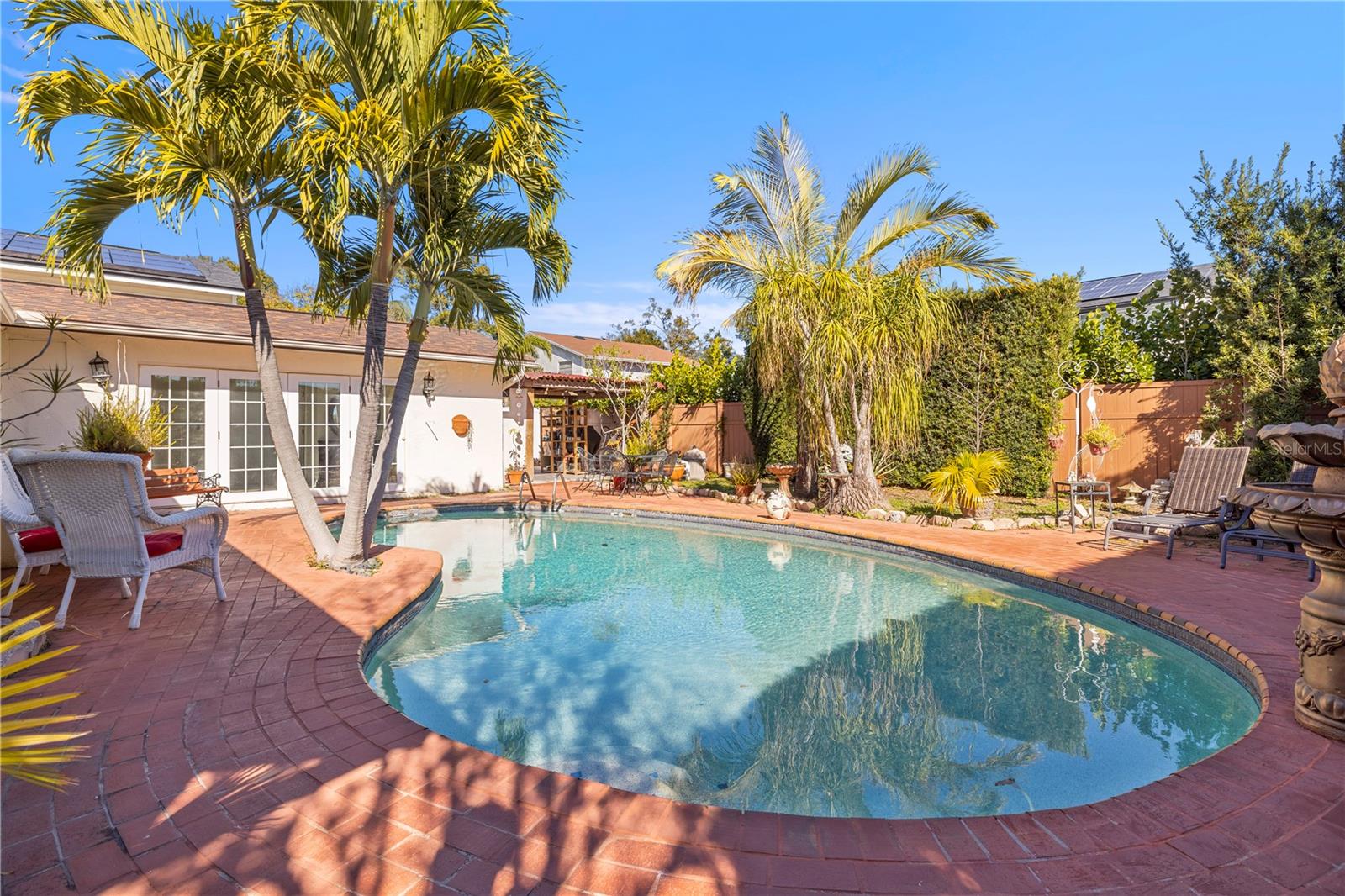 Listing photo id 32 for 7505 Rustic Drive