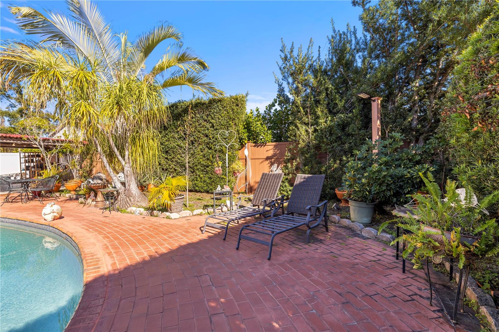 Listing photo id 33 for 7505 Rustic Drive