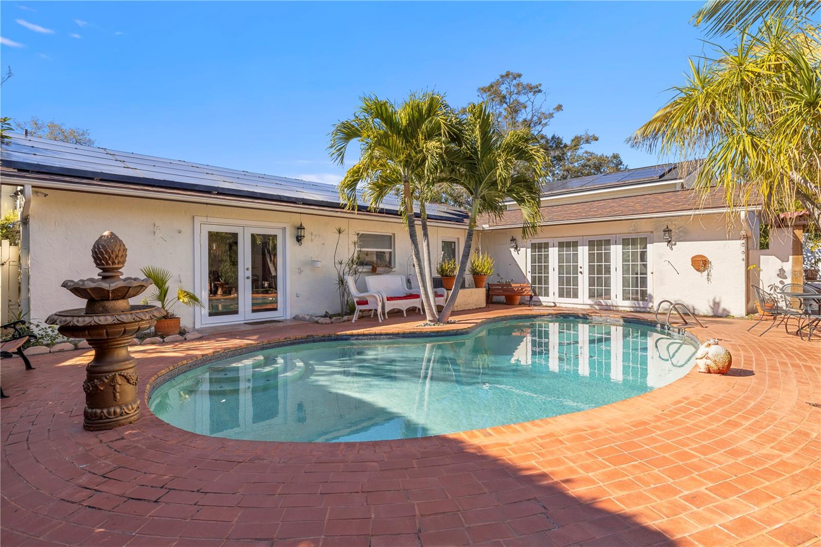 Listing photo id 34 for 7505 Rustic Drive