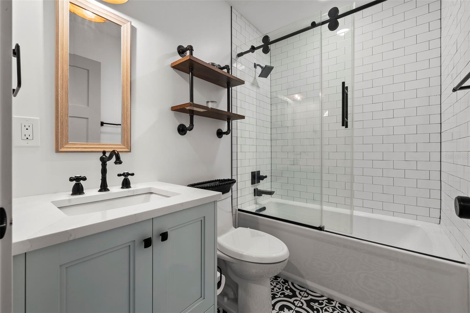 Image 27 of 47 For 2420 14th Street N