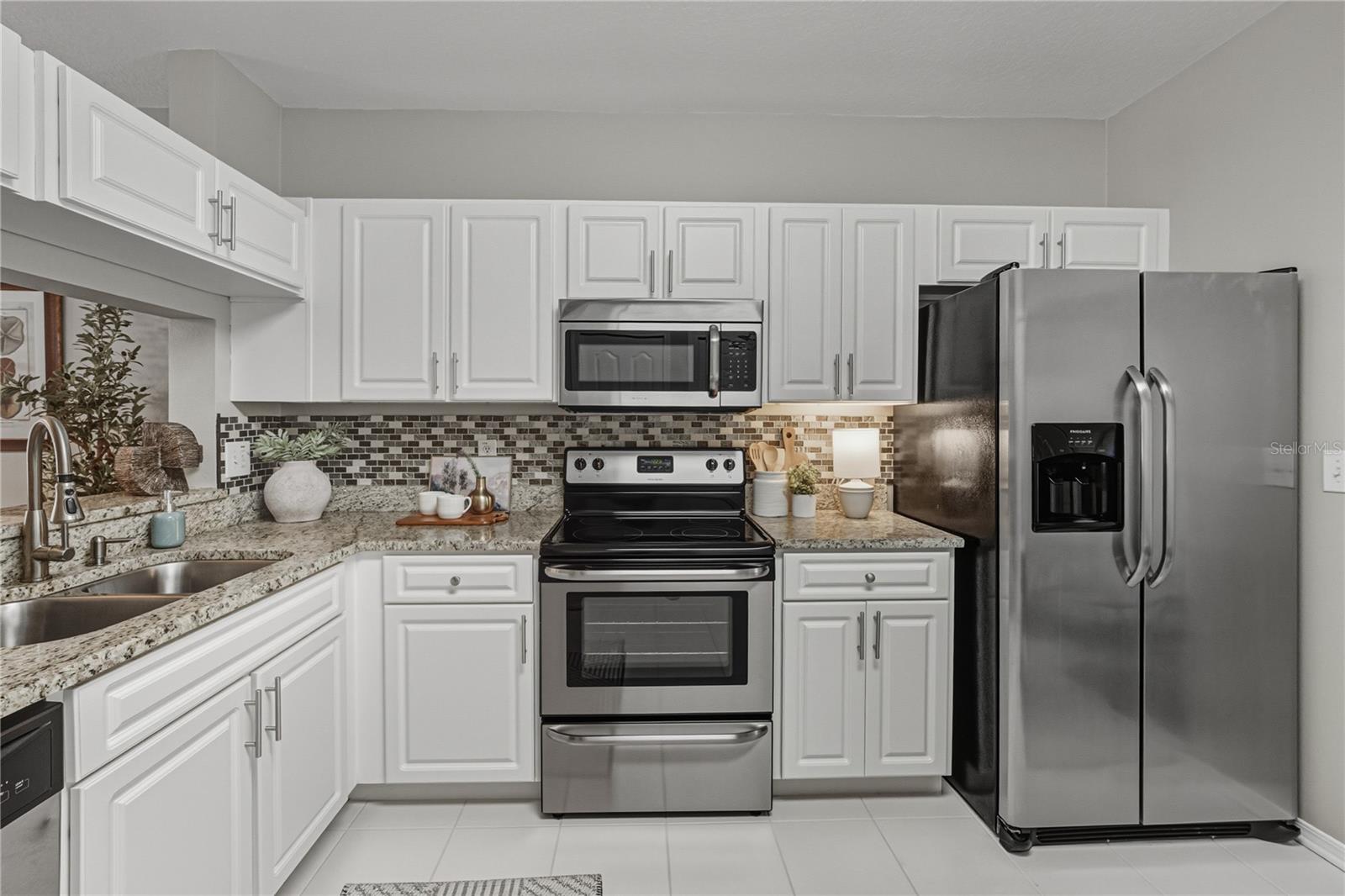 Image 18 of 95 For 1219 Kennewick Court