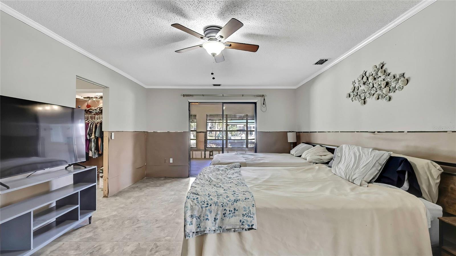 Image 45 of 67 For 11291 Coral Court