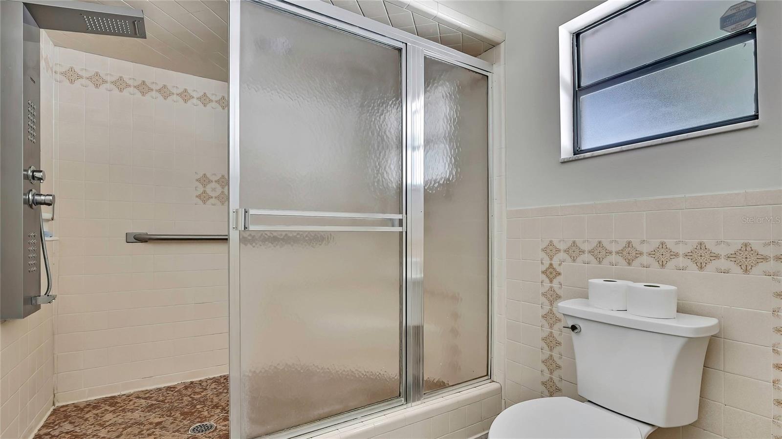 Image 52 of 67 For 11291 Coral Court