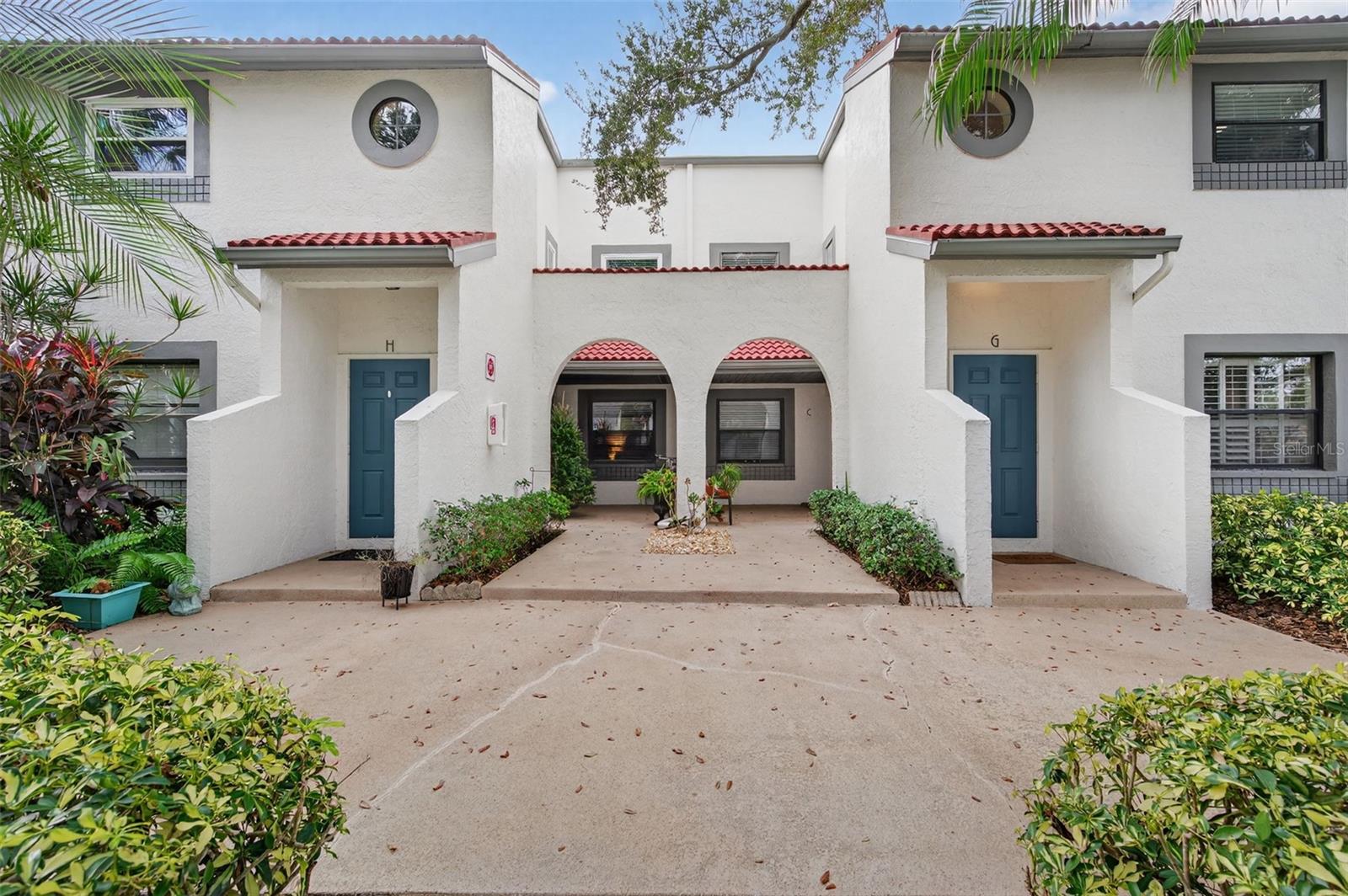 Details for 484 Santa Cruz Place Ne G, ST PETERSBURG, FL 33703