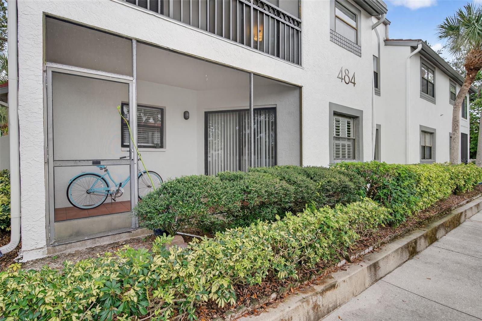 Image 33 of 75 For 484 Santa Cruz Place Ne G