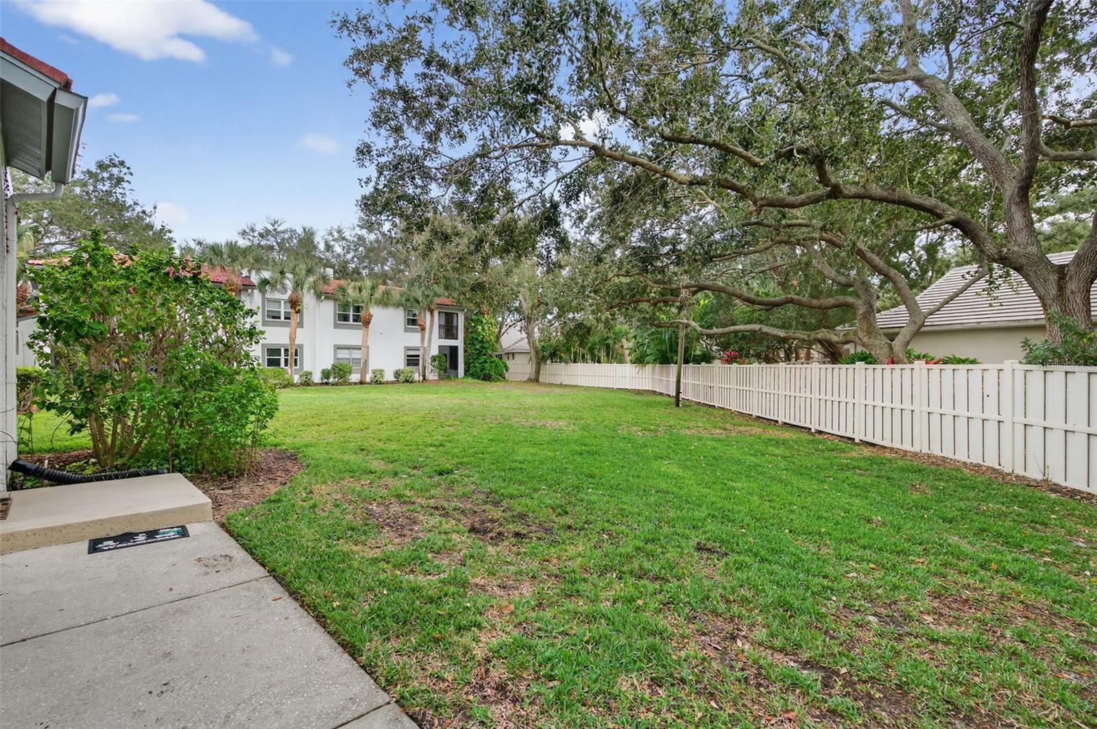 Image 37 of 75 For 484 Santa Cruz Place Ne G