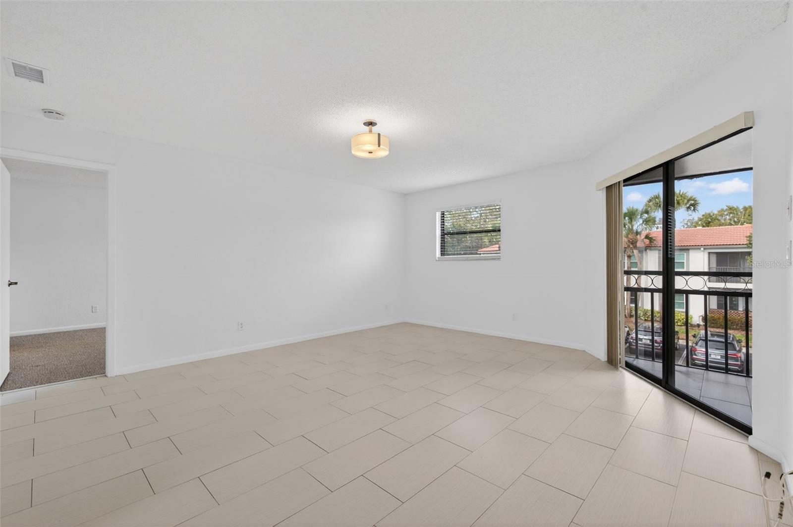 Image 4 of 75 For 484 Santa Cruz Place Ne G