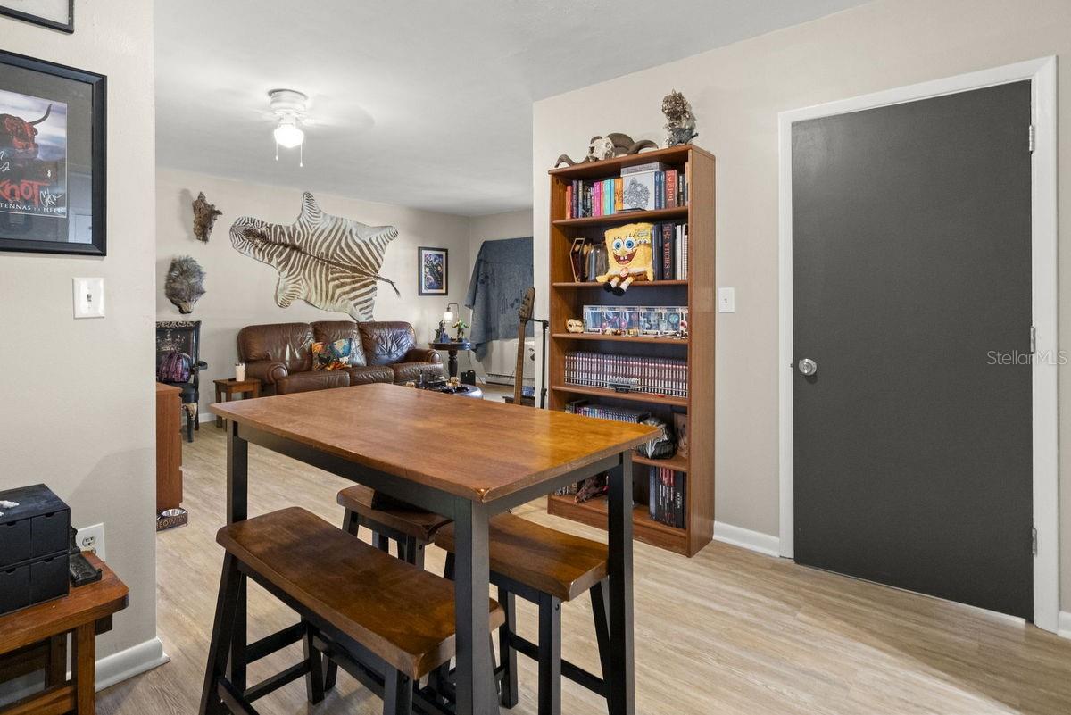 Image 9 of 70 For 1301 Lotus Drive