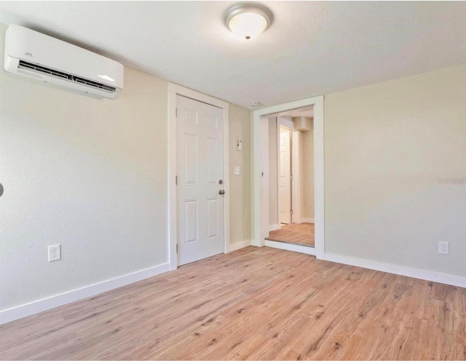 Image 8 of 8 For 3103 Emma Street