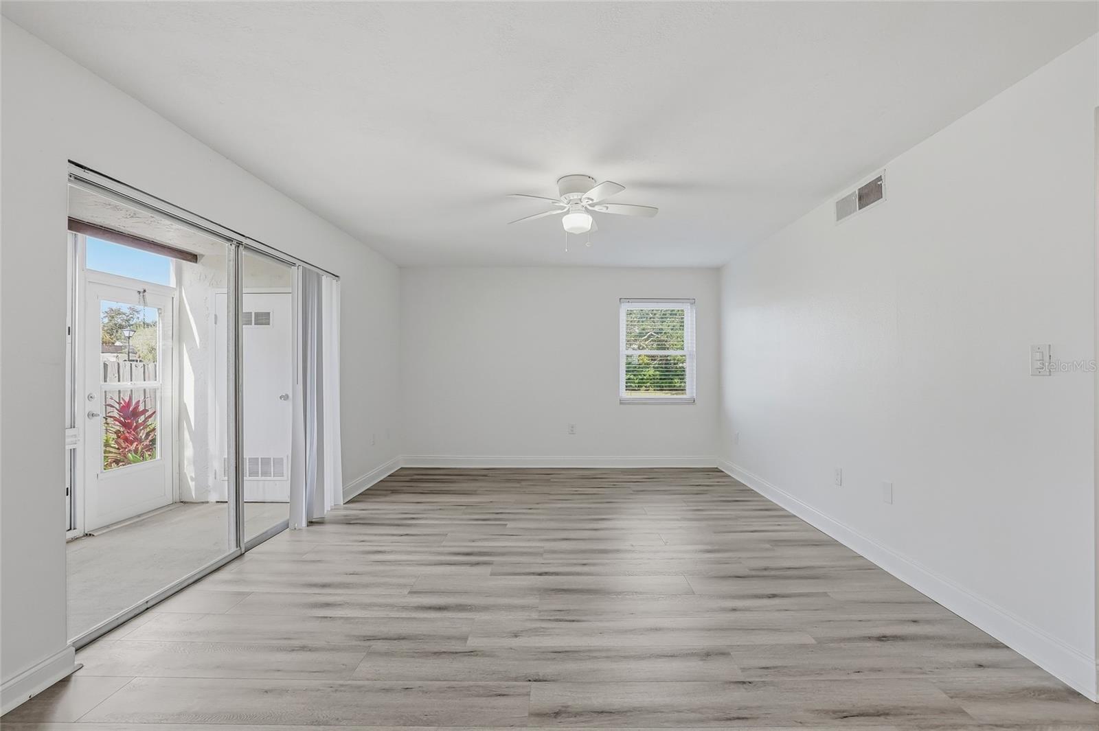 Image 21 of 70 For 379 Mcmullen Booth Road 75