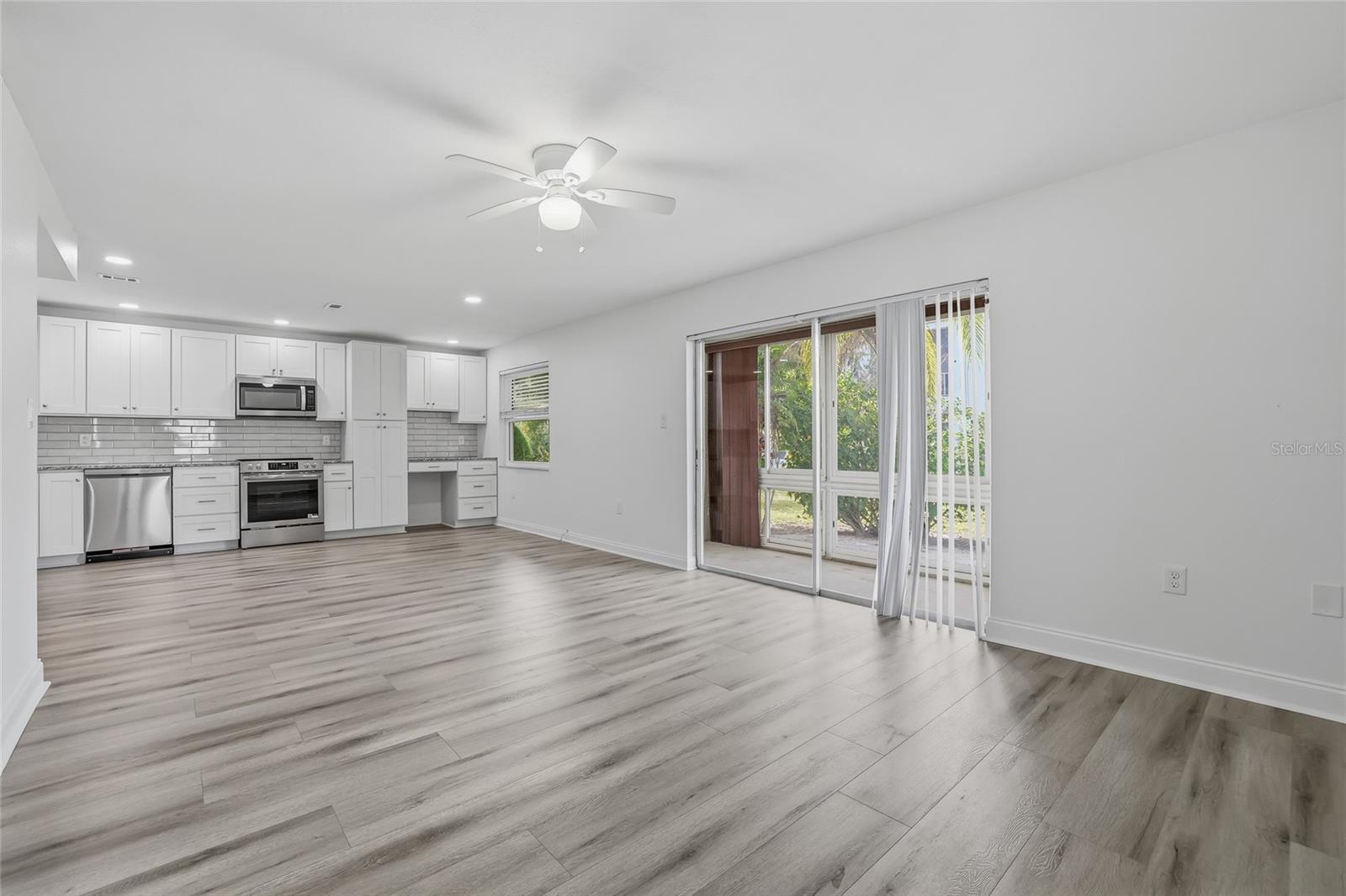 Image 24 of 70 For 379 Mcmullen Booth Road 75