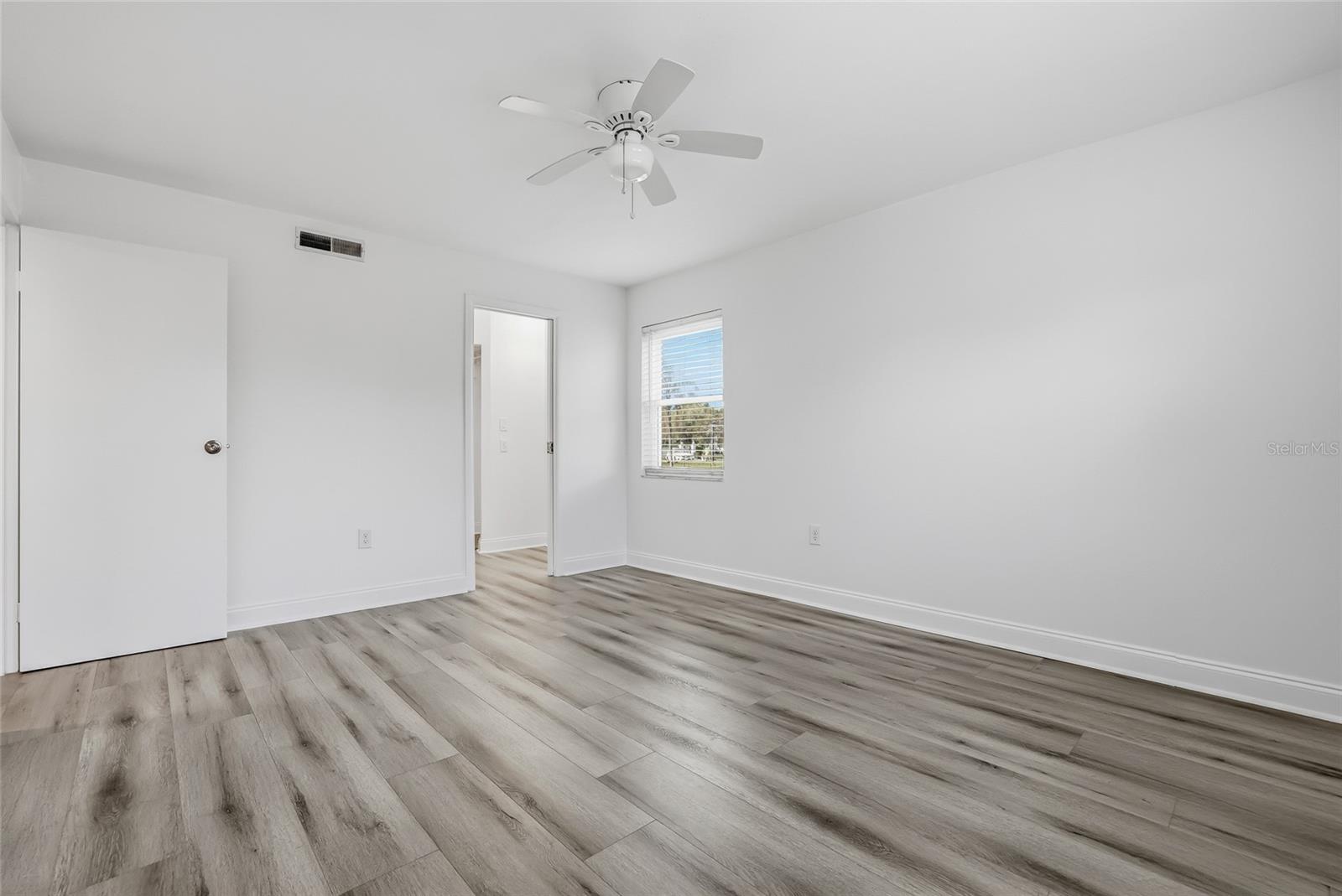 Image 30 of 70 For 379 Mcmullen Booth Road 75