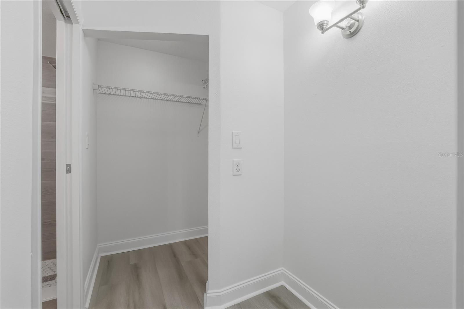 Image 38 of 70 For 379 Mcmullen Booth Road 75