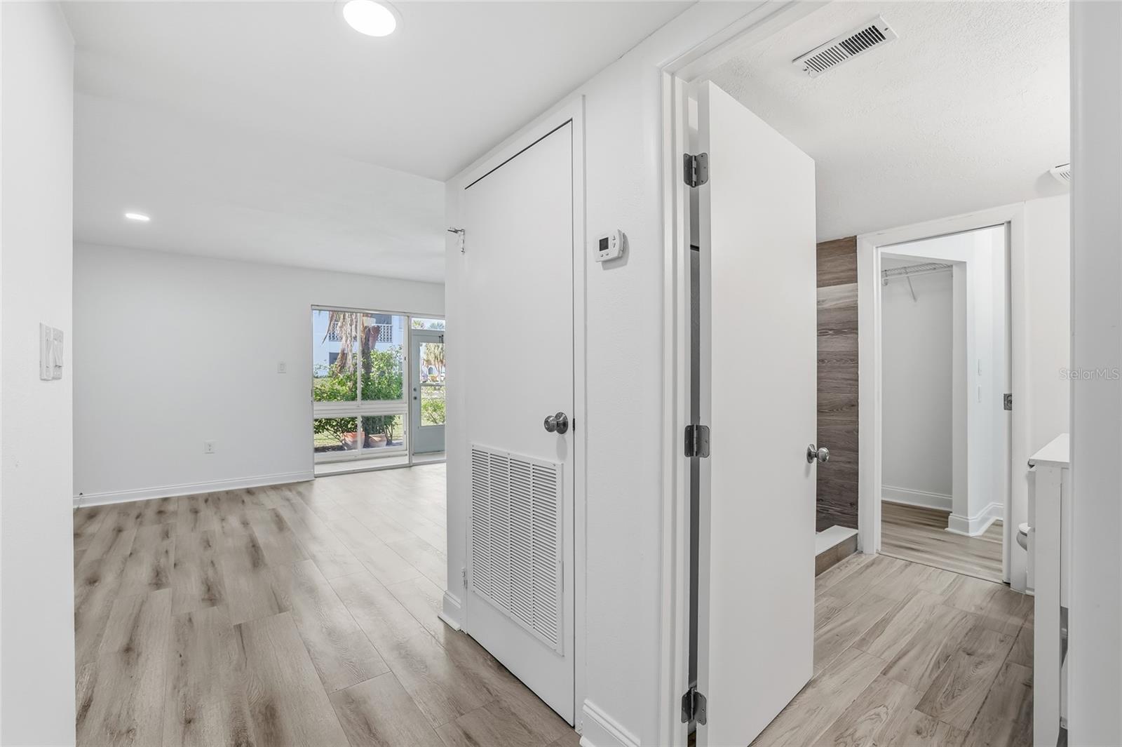 Image 9 of 70 For 379 Mcmullen Booth Road 75