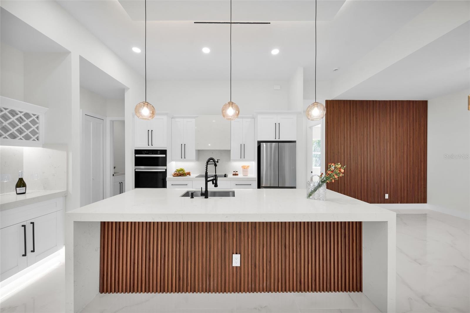 Image 2 of 54 For 27376 Notre Dame Boulevard