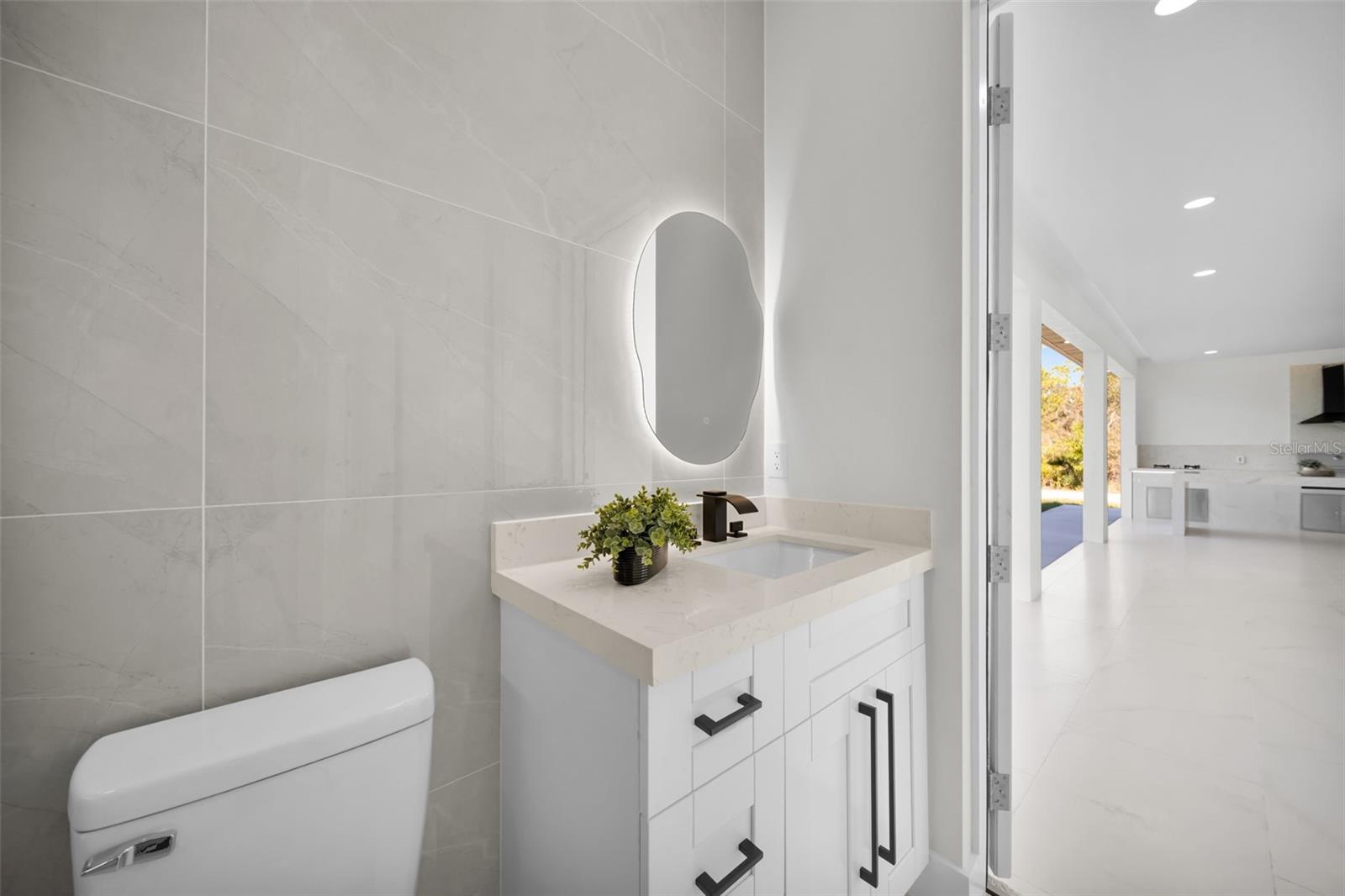 Image 39 of 54 For 27376 Notre Dame Boulevard