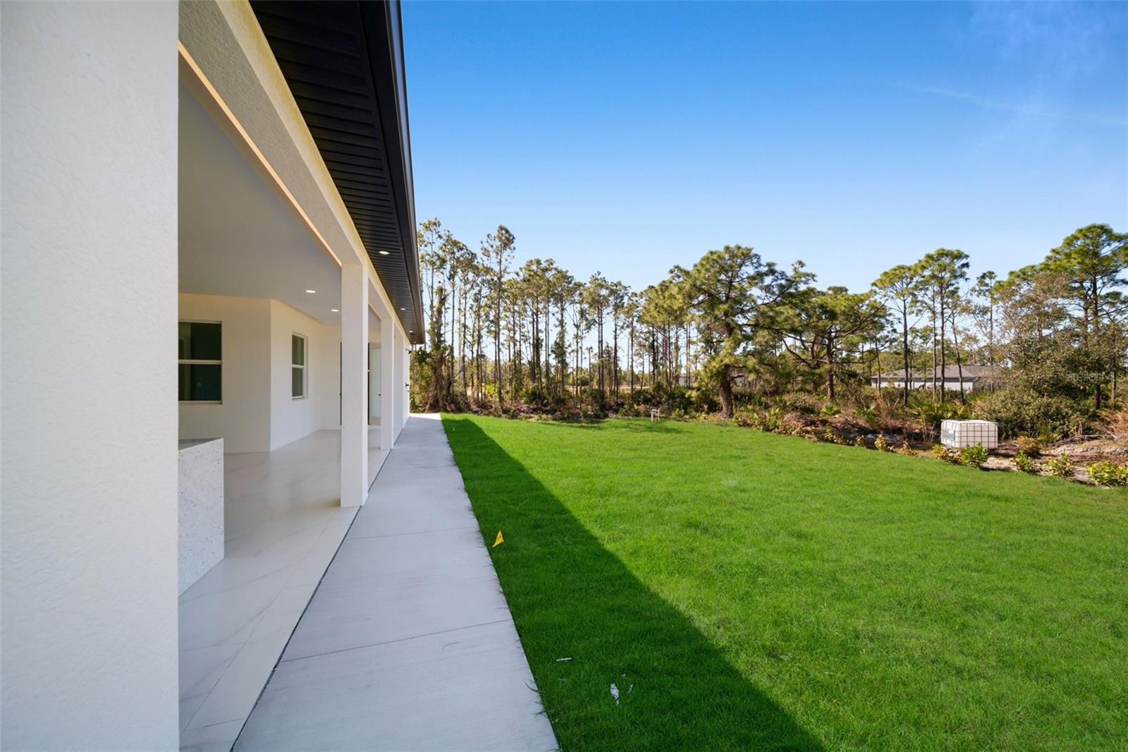 Image 47 of 54 For 27376 Notre Dame Boulevard