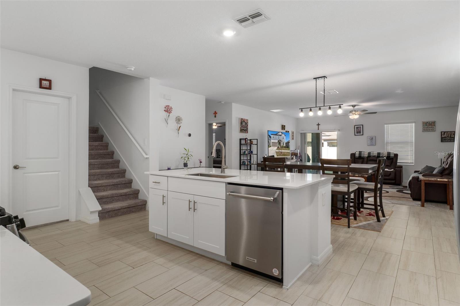 Image 11 of 59 For 22169 Calisto Way