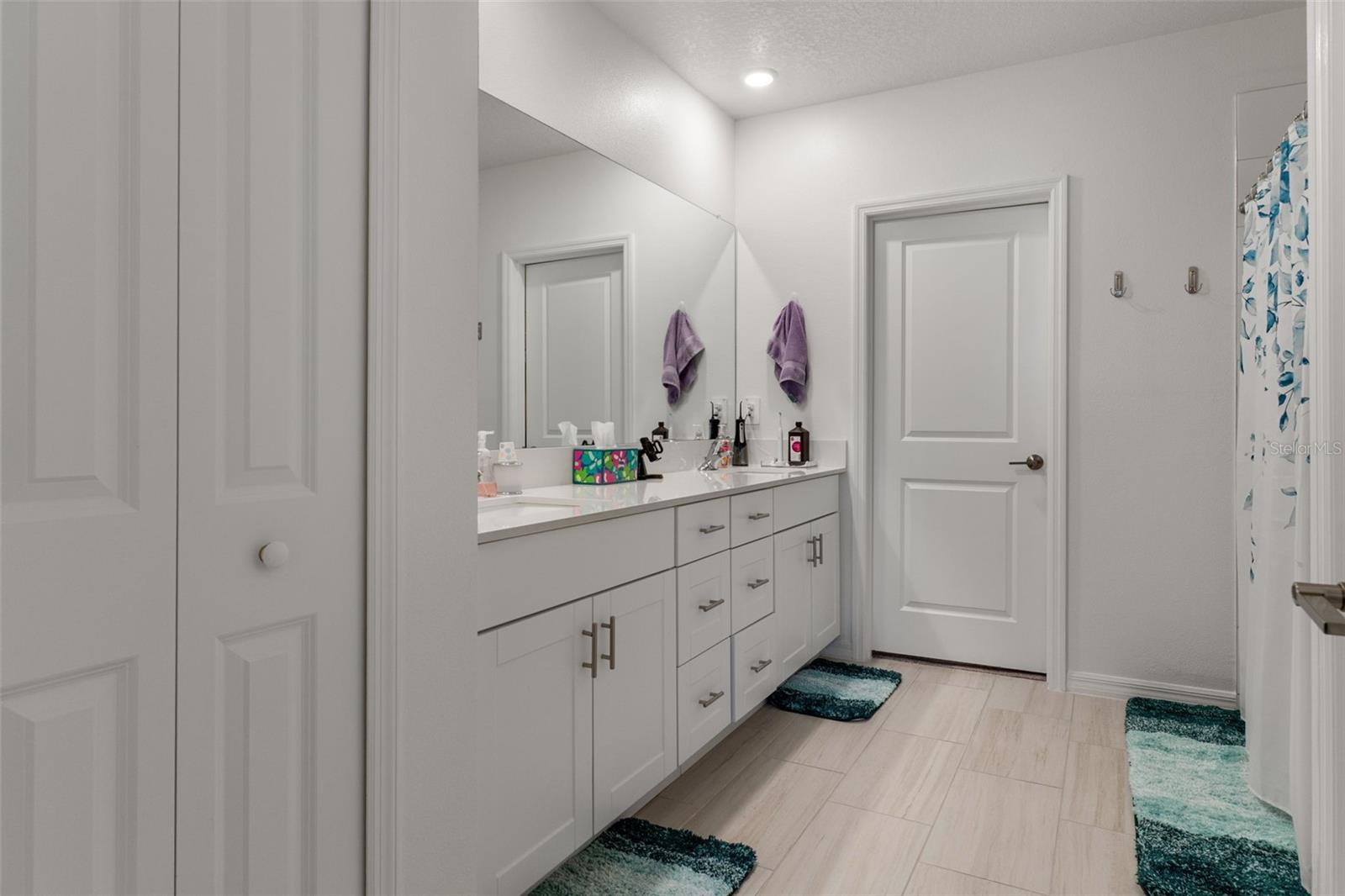 Image 22 of 59 For 22169 Calisto Way