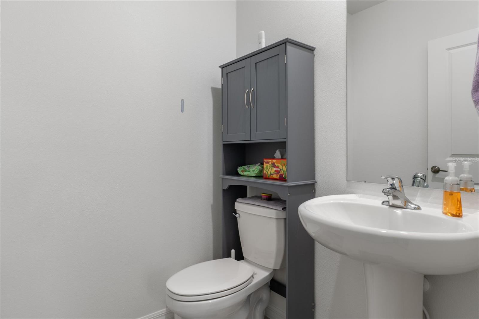 Image 44 of 59 For 22169 Calisto Way